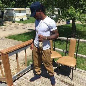 Meet your Posher, Lamone